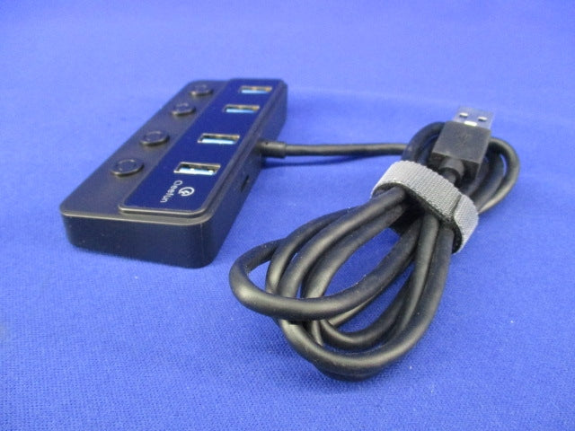 4ポートUSB3.0データハブ QF01-00008