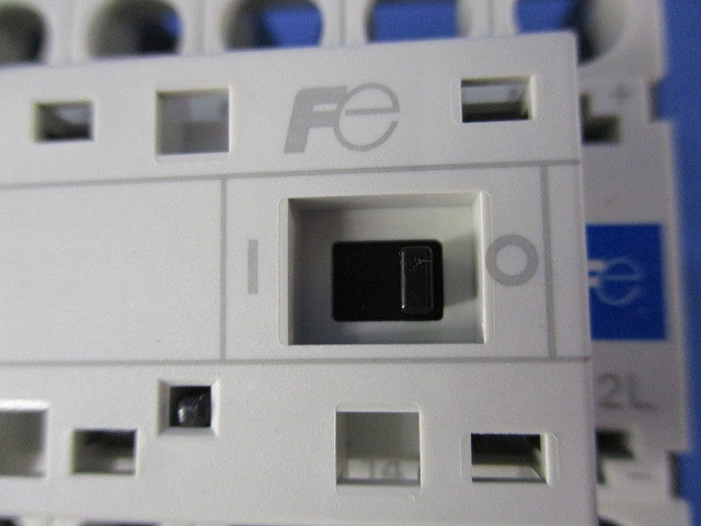 電磁開閉器200V(未使用品) SK12LWR-E10WK007