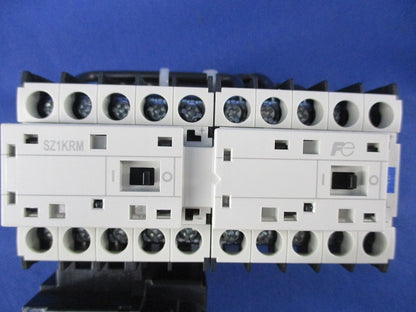 電磁開閉器200V(未使用品) SK12LWR-E10WK007