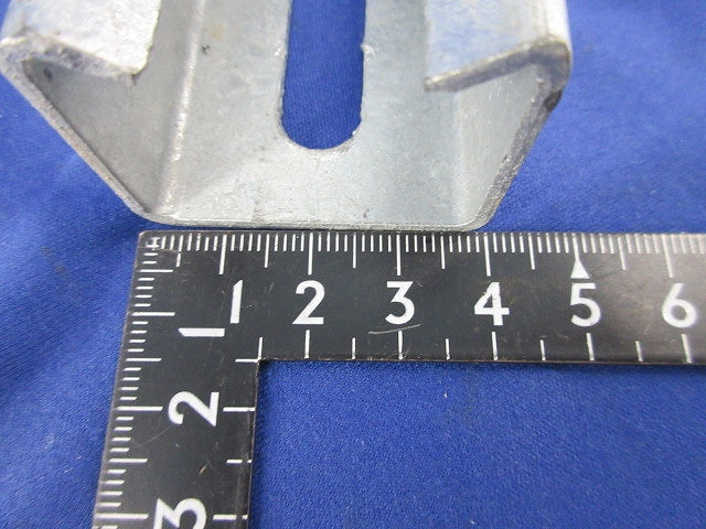 短尺ダクターチャンネル(天井・壁面用)(亜鉛)(4個入) Z-D1S20
