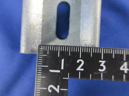 短尺ダクターチャンネル(天井・壁面用)(亜鉛)(4個入) Z-D1S20