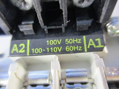 開放形電磁開閉器100V S-N12+TH-N12