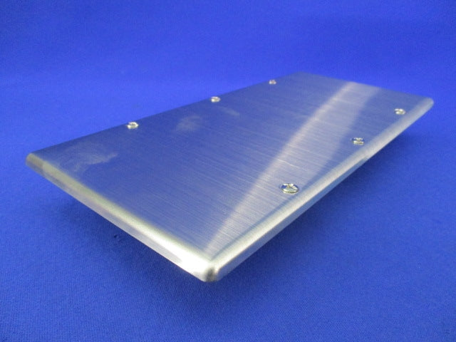 医用埋込アースセンター(専用ステンレスプレート付) WN3049K