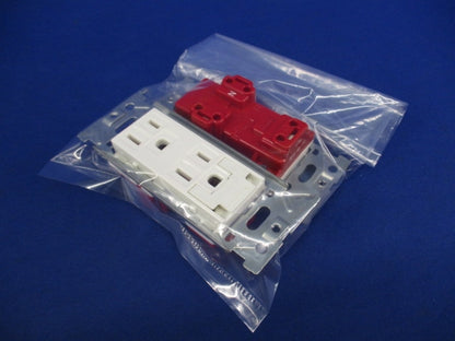 埋込アースターミナル付接地ダブルコンセント(2個入) JEC-BN-55GE
