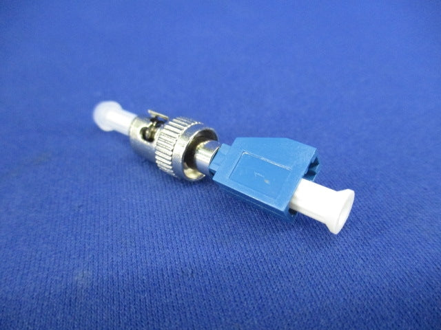 光変換中継アダプタ(異種変換) ST/UPC(Male)-LC/UPC