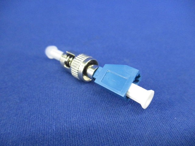 光変換中継アダプタ(異種変換) ST-UPC(Male)-LC/UPC