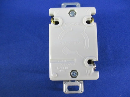 機器用接地引掛埋込コンセント(2個入)(黒) WCF52320BK
