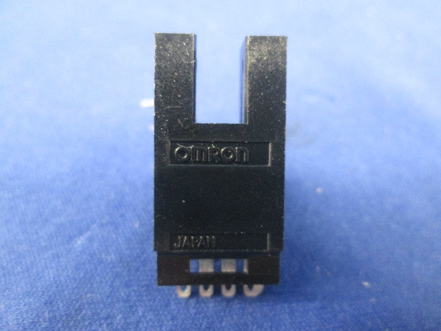 薄型コネクタタイプフォト・マイクロセンサ(3個入) EE-SX673