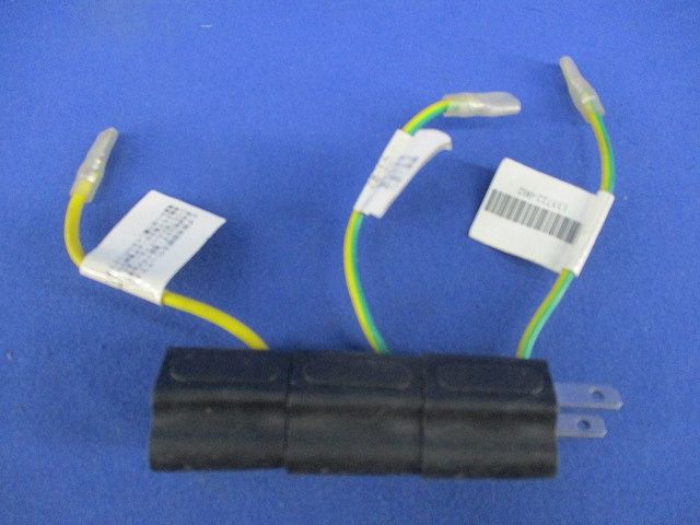 3P→2P 変換プラグ アース線付き 電源変換アダプター LT-114
