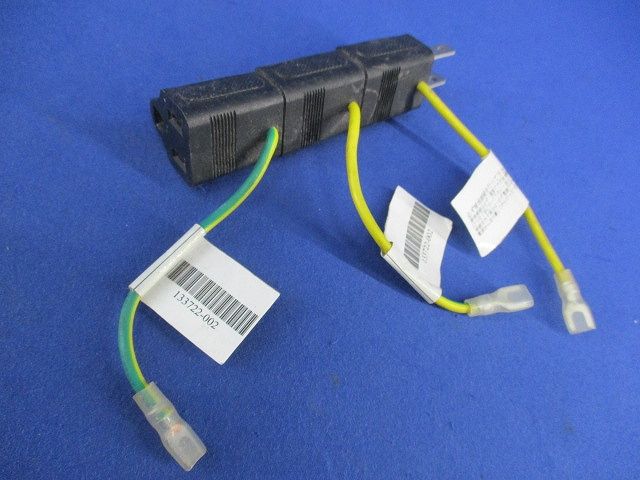 3P→2P 変換プラグ アース線付き 電源変換アダプター LT-114
