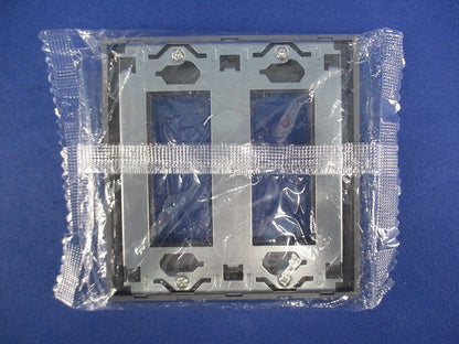 埋込コンセントプレート 6コ用 NKP-3UF-2