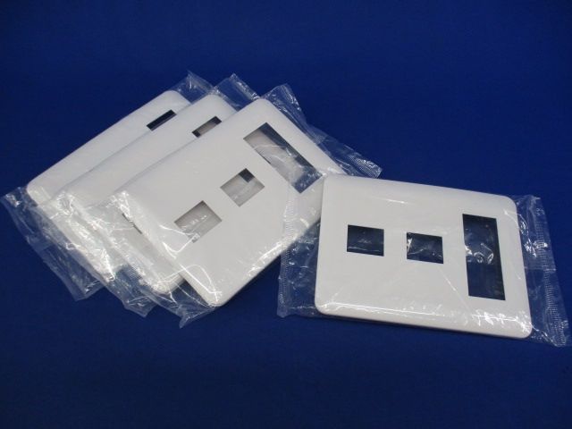 コンセントプレート5コ用(4枚入)(ホワイト)Panasonic WTF7075
