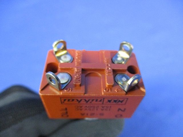 小形トグルスイッチ(3個入) S-21A