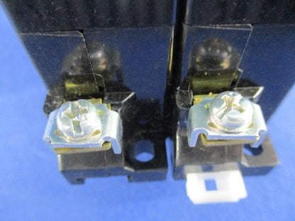 サーキットプロテクタ2P5A CP32D
