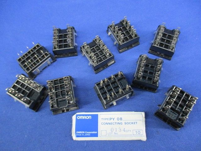 角型ソケット 裏面接続タイプ(10個入) PY08