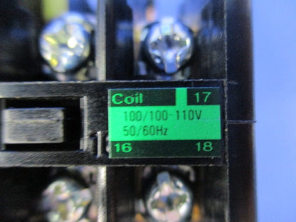 電磁開閉器(補助接点2a1b×2)100V SRC3938-06M/X