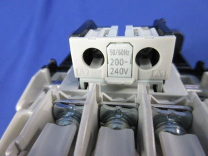 開放形電磁開閉器 2.8A-4.4A MSO-T21