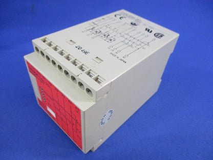 セーフティ・リレーユニット G9S-301
