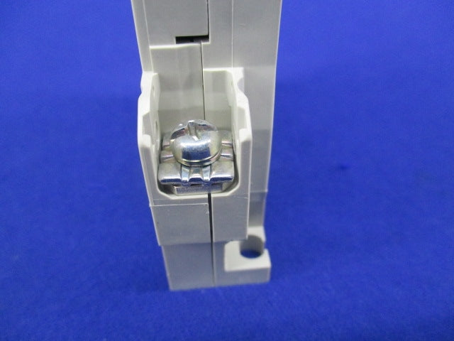サーキットプロテクタ１P2A CP31FM/2