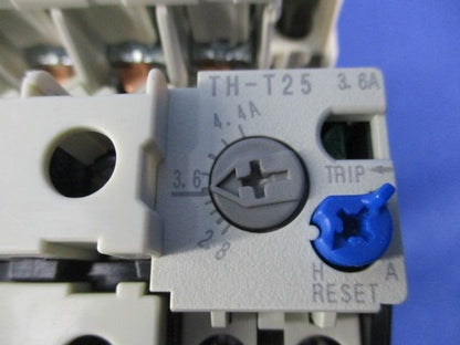 開放形電磁開閉器 2.8A-4.4A MSO-T21
