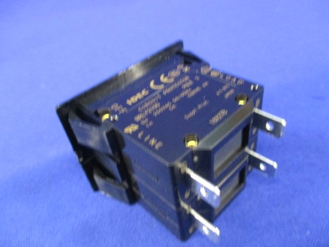 サーキットプロテクタ2P5A 250VAC NRLY2100