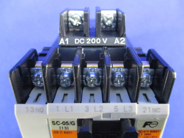 電磁開閉器4-6ADC200V SW-05/G/2E