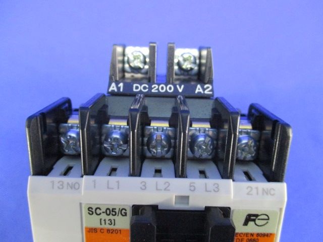 電磁開閉器 1.7A-2.6A DC200V SC-05/G+TK-0N