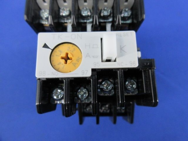 電磁開閉器 1.4A-2.2A DC200V SC-05/G+TK-0N