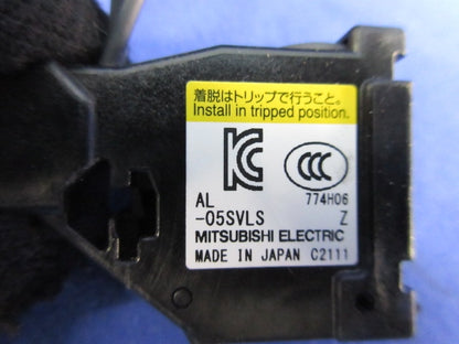 ノーヒューズ遮断器・漏電遮断器用 警報スイッチ(縦形リード線端子台付) AL-05SVLS