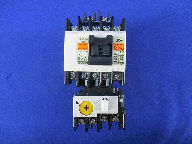 電磁開閉器 4A-6A DC200V(未使用品) SC-05/G+TK-0N