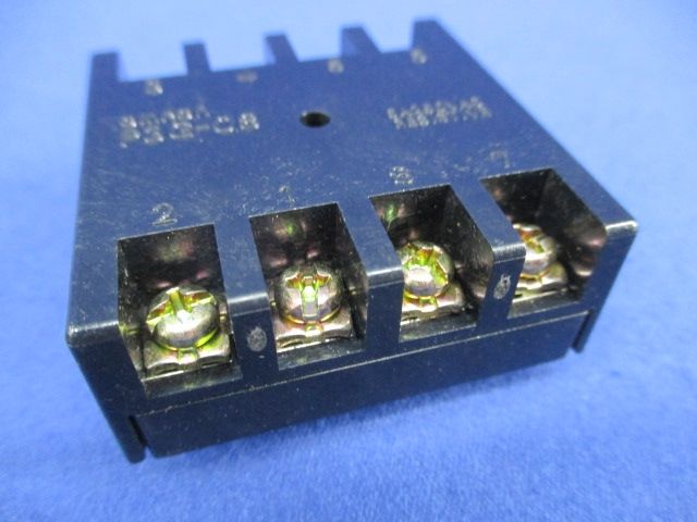 丸形 共用ソケット 8ピン 裏面接続用(3個入) P3G-08