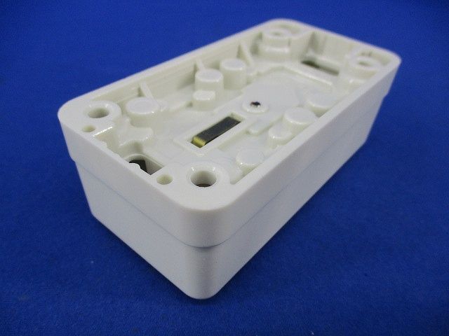 抜け止め接地ダブルコンセント(4個入)(未使用品)(キズ・汚れ有) WK3064