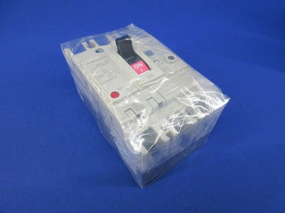 ノーヒューズブレーカ3P20A(単3中性線欠相保護付)ビス不足 NF63-NCV