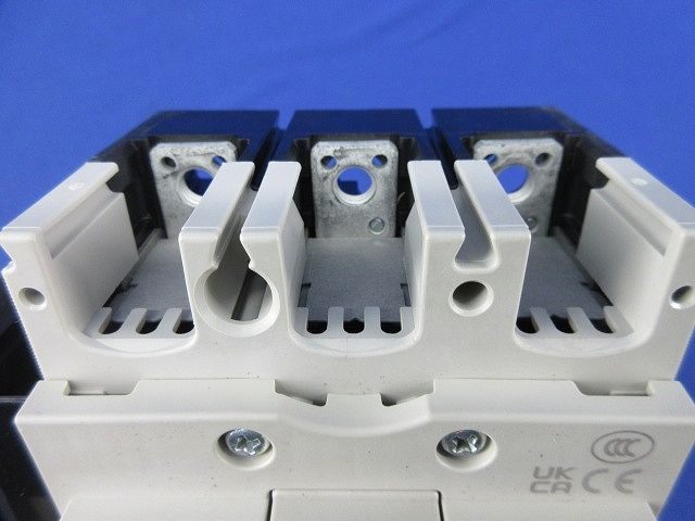 ノーヒューズ遮断器3P50A NF125-CV