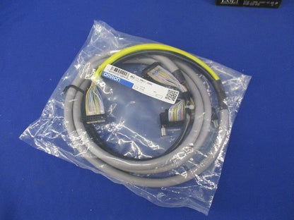 omron コネクタ端子台変換ユニット専用接続ケーブル XW2Z-200D