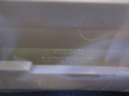 コンセントプレート5コ用(5個入)(利休色) WTF7075