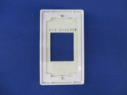 カラープレート?型 角型コンセント用(白)(10個入) DG5621W