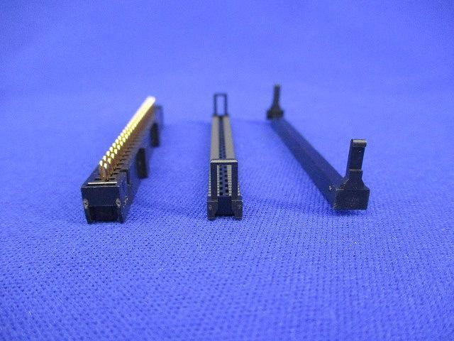 コネクタハウジング(20組入) HIF38A-50D-2.54R