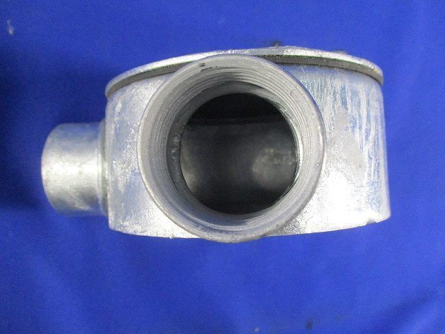 丸型露出ボックス(亜鉛)(3個入) M28LSZ