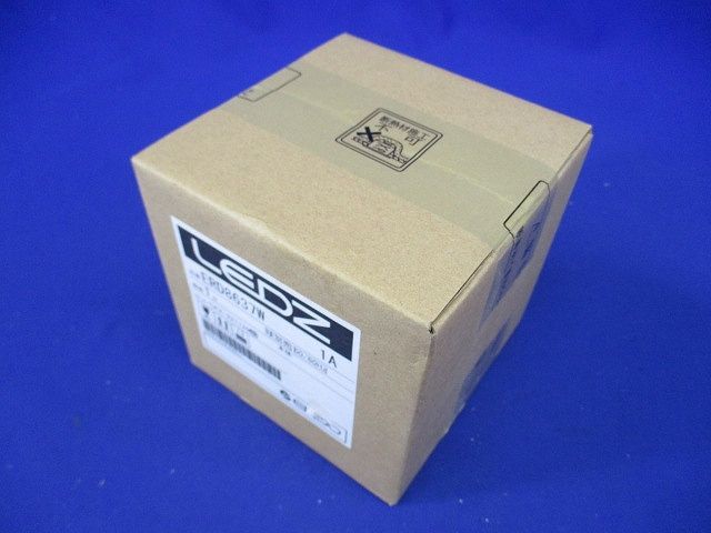 ＬＥＤ軒下・防湿ベースダウンライト 鏡面コーン ランプ別売 ERD8637W