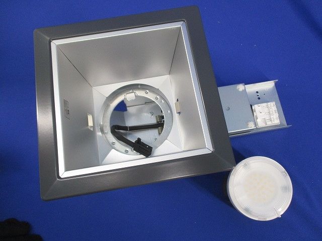 LEDユニット交換形ダウンライト LEDD186000LS9+LEEU-2006W-02