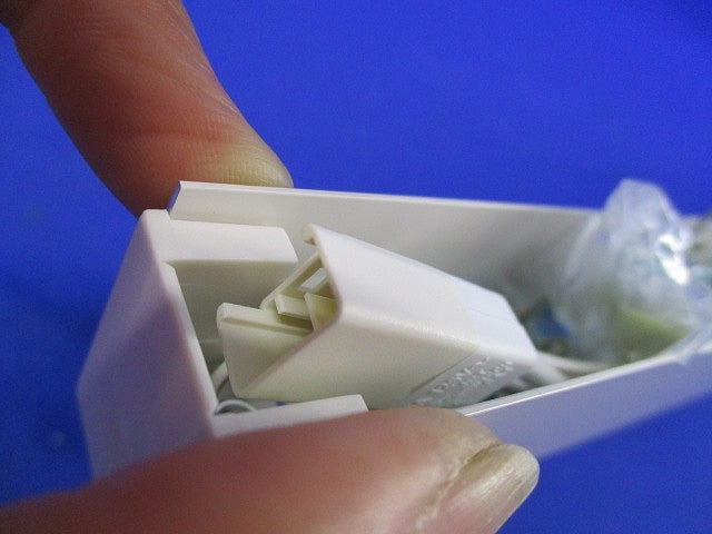 LED照明器具 建築化照明(キズ・汚れ有) TRL500L28D-F1-APD