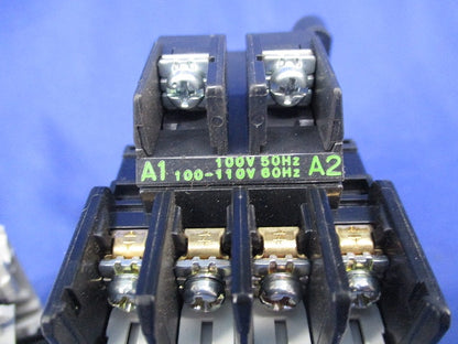 補助継電器100V・接点ユニットセット(キズ・汚れ有) AR4+TB-AX22H/65