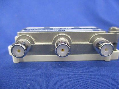 4分配器(キズ・汚れ有) SPF4B