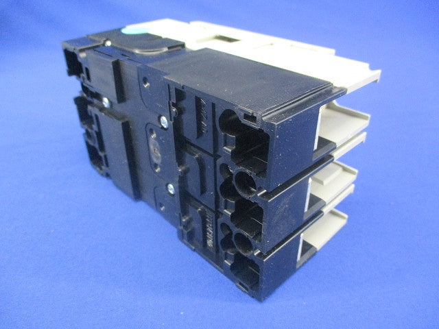 ノーヒューズブレーカー 15A NF63-CV3P60A