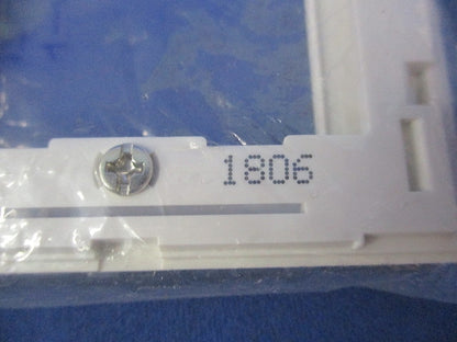 スイッチプレート4連用(6個入)(ホワイト) WT8104