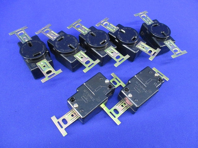 2P20A埋込コンセント(7個入)(汚れ有)National WF1220