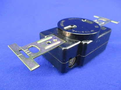 2P20A埋込コンセント(7個入)(汚れ有)National WF1220