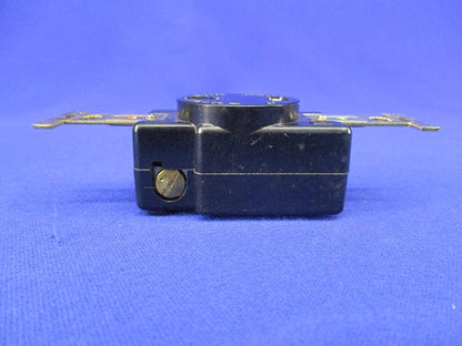 2P20A埋込コンセント(7個入)(汚れ有)National WF1220