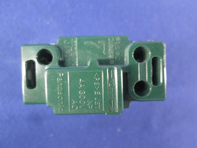 埋込パイロットスイッチB(2個入)(キズ・汚れ有) WN5241